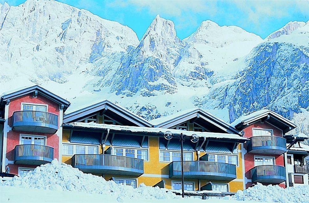 Sporting Aparthotel San Martino Di Castrozza Eksteriør billede